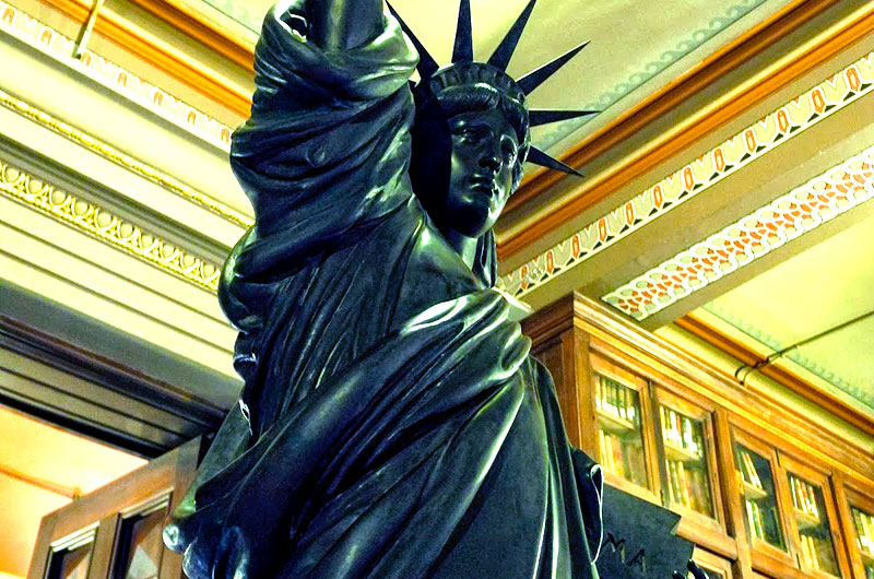 estatua-de-la-libertad-actividades-para-empresas-en-barcelona